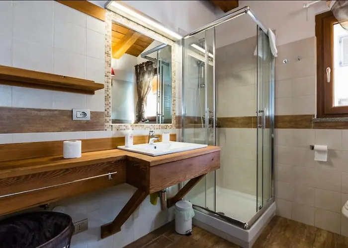 Sottosopra Alps & & Bike 4* שרבנסו